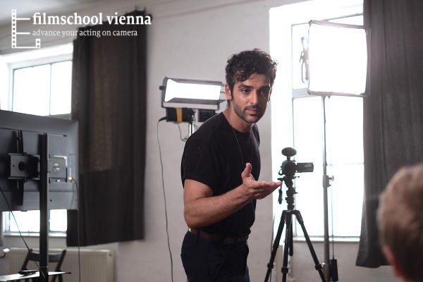 film shool vienna - Jugendliche im Sommercamp vor der Kamera